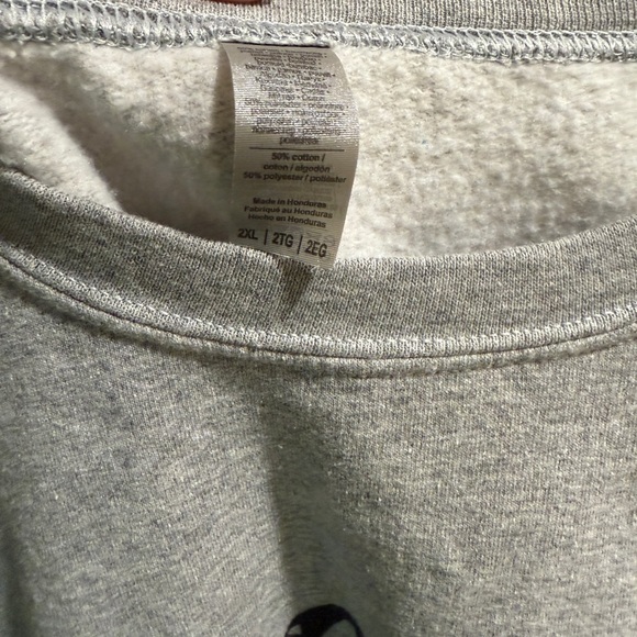 Thug Wife graphic sweatshirt - Picture 2 of 2